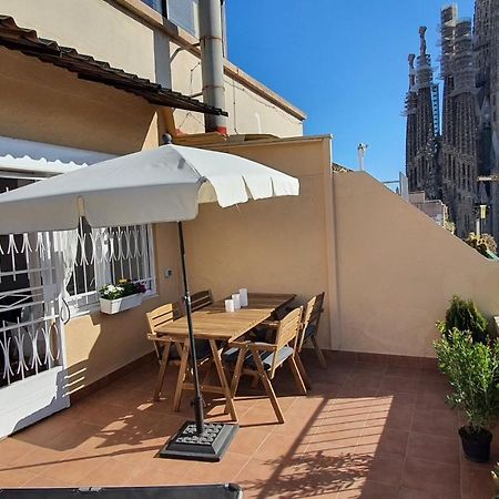 Opening Doors Sagrada Familia Apartment Barcelona Bagian luar foto